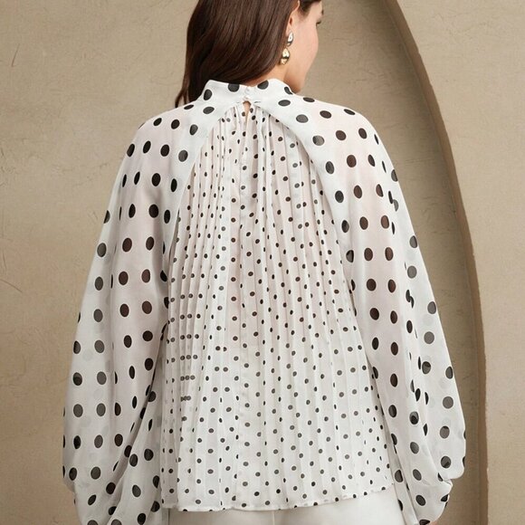 Elegant Women's Polka Dot Print Pleated detailed bow Tied stunning Blouse - Picture 3 of 7